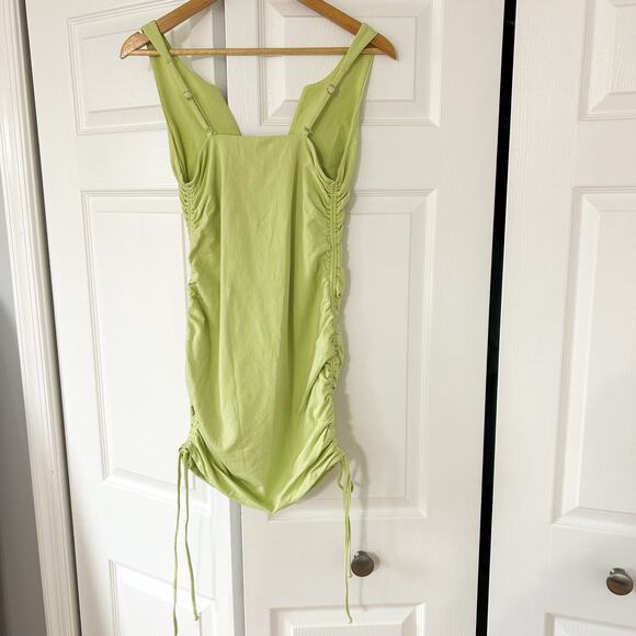 NWOT Oh Polly Zarina Ruched Plunge Bodycon Mini Dress Light Green Size 8 - Picture 3 of 9